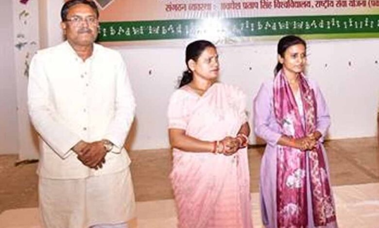 नएसएस-के-राज्य-स्तरीय-नेतृत्व-प्रशिक्षण-शिविर-में-स्वयंसेवकों-ने-चलाया-स्वच्छता-एवं-जागरूकता-अभियान