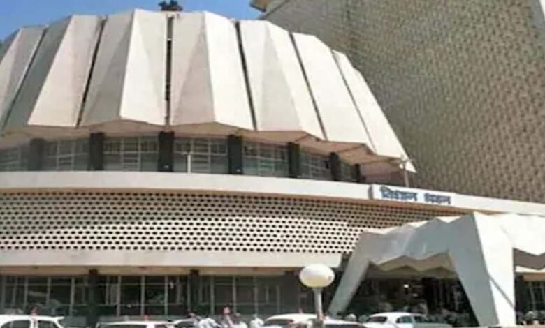 महाराष्ट्र-विधान-भवन-को-मिली-बम-की-धमकी,-बजट-सत्र-के-बीच-खाली-कराई-गई-पूरी-बिल्डिंग