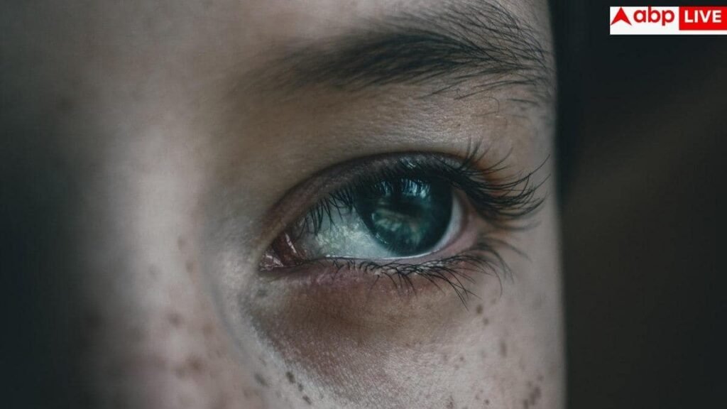 liver-cancer-symptoms:आंखों-में-दिखें-ये-लक्षण-तो-तुरंत-भागें-डॉक्टर-के-पास,-वरना-लिवर-में-हो-जाएगा-कैंसर
