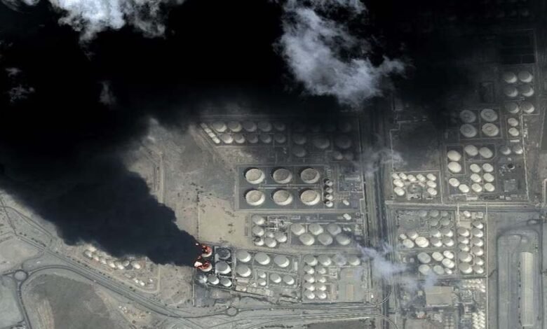 iran-war:-समंदर-का-सिकंदर-बनकर-उभरा-ईरान,-इराक-से-सऊदी-तक-धमाकों-से-मचा-हड़कंप,-बहरीन-में-अमेरिकी-सैन्य-अड्डे-पर-हमला