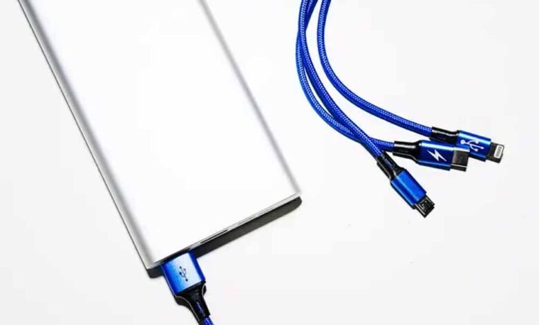 सिर्फ-मोबाइल-चार्जिंग-नहीं,-इन-5-कामों-में-भी-बेहद-काम-आता-है-पावर-बैंक