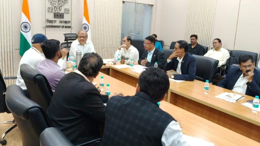 bihar-lpg-crisis:-गैस-के-लिए-मारामारी-के-बीच-सभी-जिलों-के-dm-sp-संग-हुई-बैठक,-लिया-गया-बड़ा-फैसला