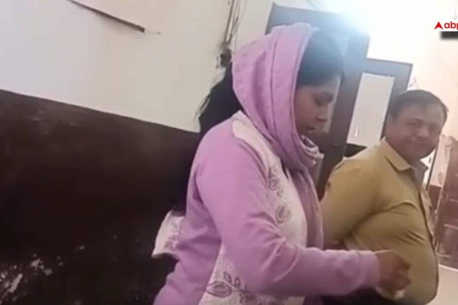 basti-news:-रिश्वत-लेते-कैमरे-में-कैद-हुआ-स्वास्थ्य-विभाग-का-बाबू,-एरियर-के-बदले-मांगे-45-हजार