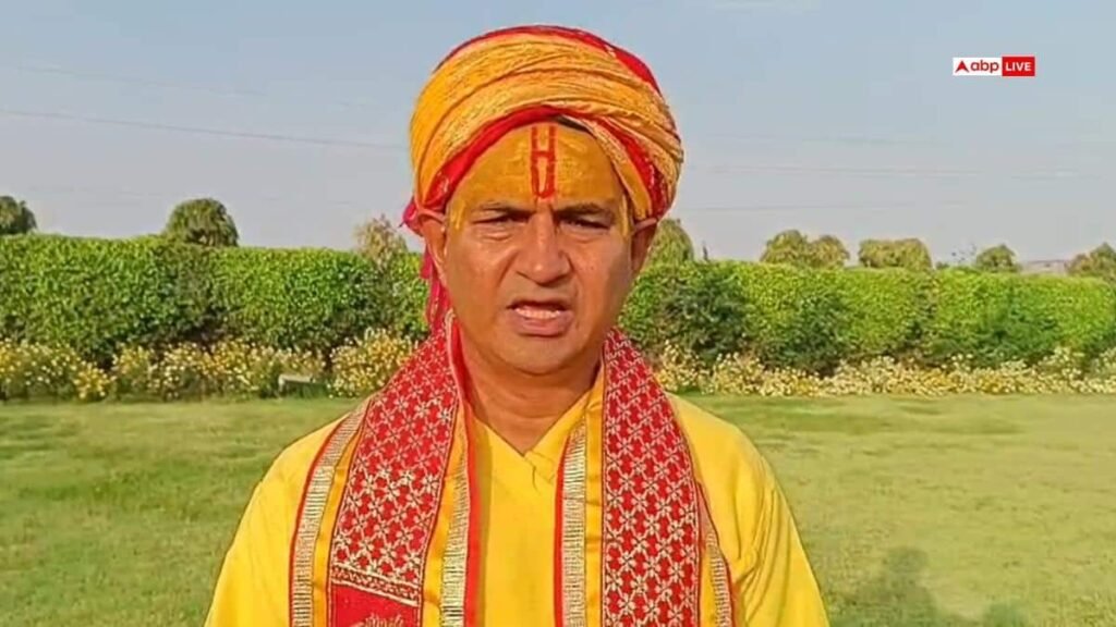 mathura-news:-सनराइजर्स-के-पाकिस्तानी-खिलाड़ी-खरीदने-पर-भड़के-संत,-pm-मोदी-को-लिखा-पत्र