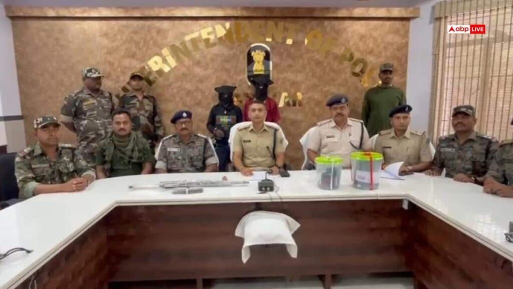 jharkhand-news:-लातेहार-पुलिस-को-मिली-बड़ी-सफलता,-10-लाख-का-इनामी-नक्सली-कमांडर-मृत्युंजय-गिरफ्तार