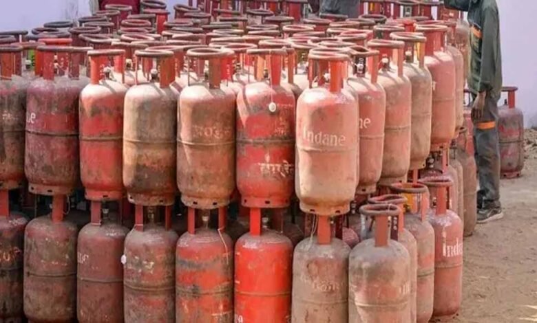 घरेलू-उपभोक्ता-को-गैस-सिलेंडर-की-समय-पर-उपलब्धता-सुनिश्चित-करें-:-अपर-मुख्य-सचिव-शमी