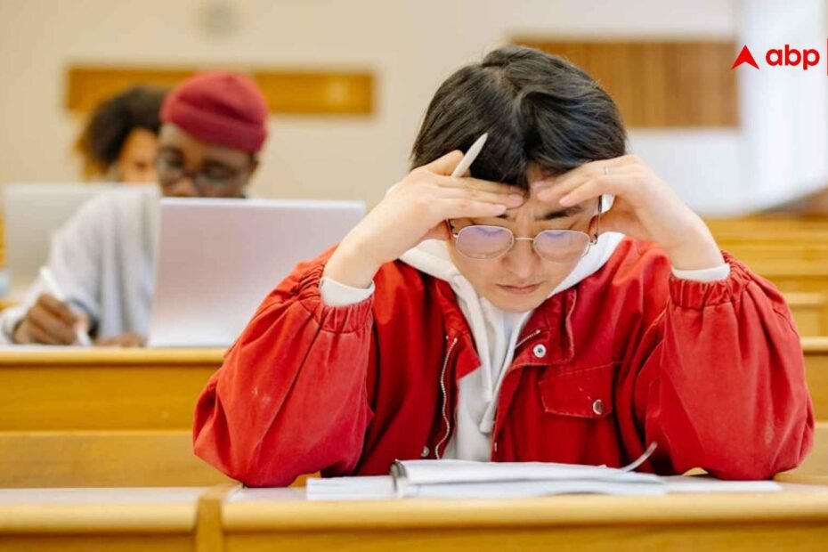 cbse-ने-खाड़ी-देशों-में-12वीं-बोर्ड-परीक्षा-की-रद्द,-मिडिल-ईस्ट-में-जंग-के-बीच-लिया-फैसला