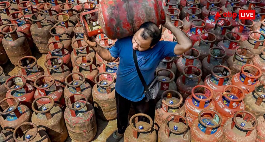 lpg-संकट-के-बीच-बदल-गया-iit-बॉम्बे-का-मेन्यू…-मेस-में-तला-भुना-बंद,-आइसक्रीम-की-एंट्री