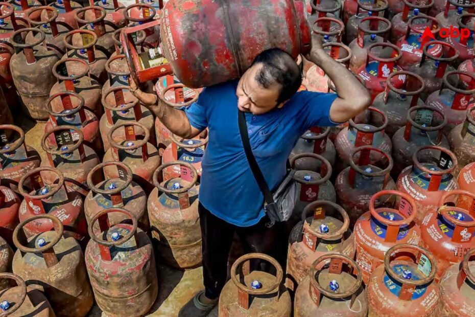 lpg-संकट-के-बीच-बदल-गया-iit-बॉम्बे-का-मेन्यू…-मेस-में-तला-भुना-बंद,-आइसक्रीम-की-एंट्री