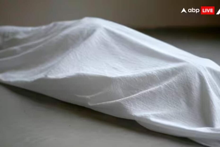 हरदोई-में-बारिश-से-फसल-बचाने-की-कोशिश-ने-ले-ली-जान,-बिजली-गिरने-से-किसान-की-मौत,-दोनों-बेटे-झुलसे