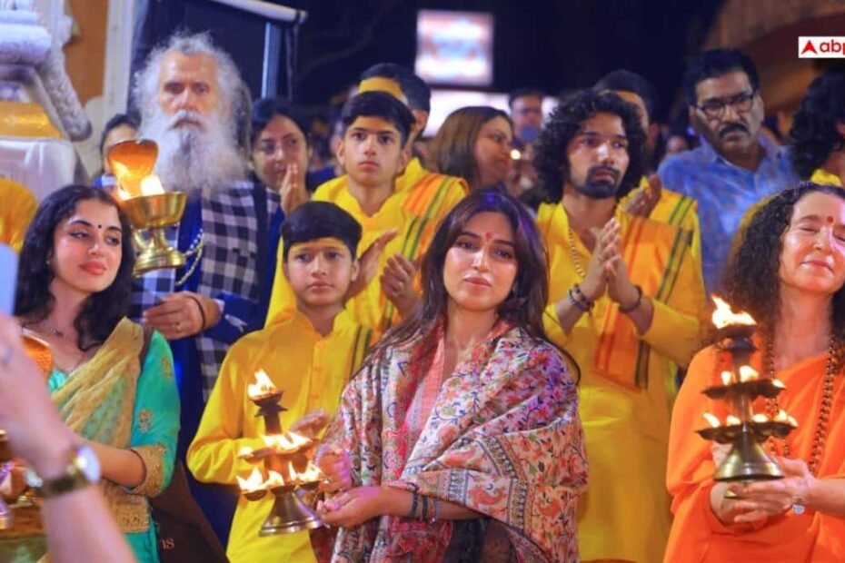 एक्ट्रेस-भूमि-पेडनेकर-ने-ऋषिकेश-में-अनुभव-की-अद्भुत-आध्यात्मिक-शांति,-गंगा-आरती-में-लिया-भाग