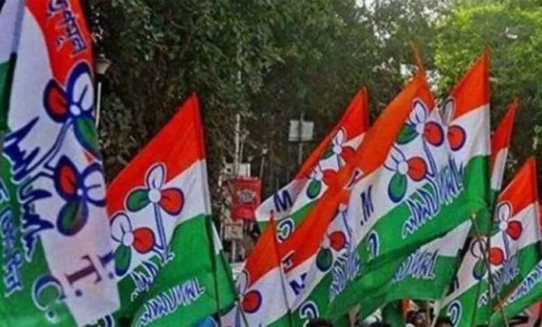 चुनाव-का-बिगुल-बजते-ही-सियासी-पलटी,-शुभेंदु-अधिकारी-के-करीबी-नेता-ने-जॉइन-की-tmc