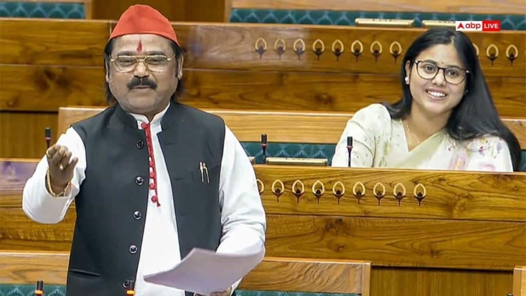 ‘सोनभद्र-के-भईल-जर्जर-हलतिया…’,-सपा-सांसद-छोटेलाल-ने-सदन-में-गीत-के-जरिए-रखी-क्षेत्र-की-मांग