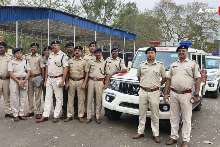 dumka-news:-रामनवमी-रमजान-से-पहले-अलर्ट-मोड-में-दुमका-पुलिस,-सुरक्षा-व्यवस्था-के-लिए-मिले-20-नए-हाईटेक-वाहन