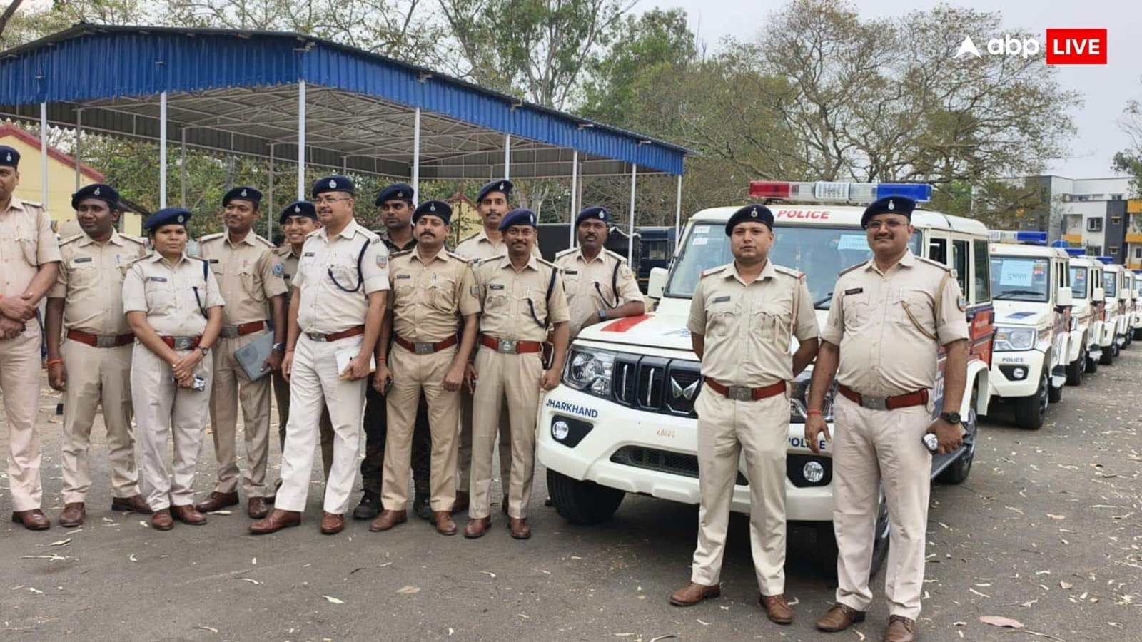 dumka-news:-रामनवमी-रमजान-से-पहले-अलर्ट-मोड-में-दुमका-पुलिस,-सुरक्षा-व्यवस्था-के-लिए-मिले-20-नए-हाईटेक-वाहन