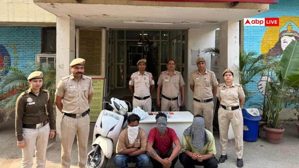 delhi-news:-कर्ज-से-बचने-के-लिए-रेस्टोरेंट-मालिक-ने-खुद-ही-करवाई-फायरिंग,-3-आरोपी-गिफ्तार