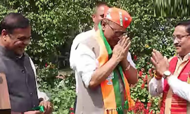 कांग्रेस-छोड़ते-ही-bjp-में-शामिल-हुए-प्रद्युत-बोरदोलोई,-cm-हिमंता-के-दो-बड़े-संकेतों-से-बढ़ी-सियासी-हलचल