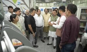 उप-मुख्यमंत्री-शुक्ल-ने-रायपुर-की-नालंदा-लाइब्रेरी-के-मॉडल-को-सराहा