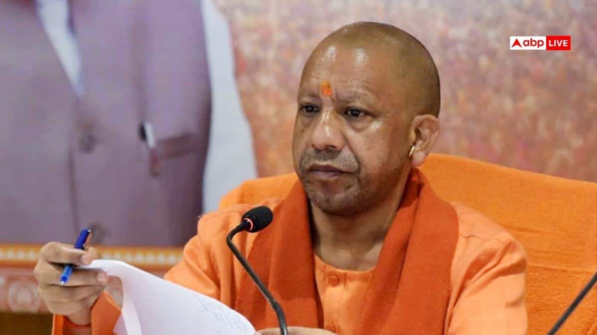 ईद-और-चैत्र-नवरात्र-से-पहले-cm-योगी-की-हाई-लेवल-बैठक,-लाउडस्पीकर-से-भीड़-तक-पर-सख्त-निर्देश