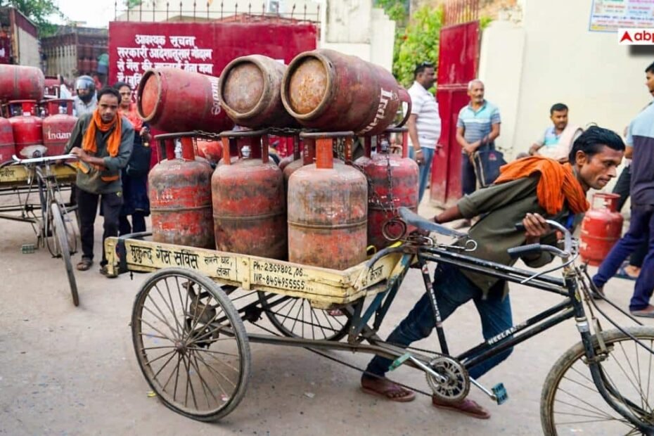 lpg-crisis:-कटनी-में-4-सरकारी-स्कूलों-से-lpg-सिलेंडर-चोरी,-मिड-डे-मील-पर-संकट