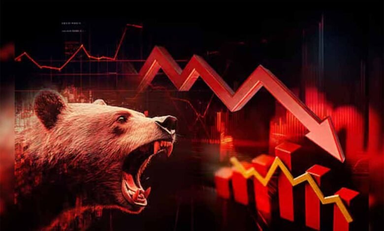 शेयर-बाजार-में-भारी-भूचाल:-सेंसेक्स-2496-अंक-लुढ़का,-निफ्टी-775-अंक-टूटा