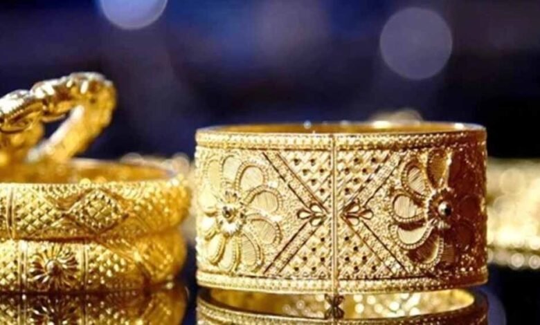 सोना-चांदी-बाजार-में-बड़ी-गिरावट:-चांदी-₹13,000-टूटी,-गोल्ड-भी-लुढ़का