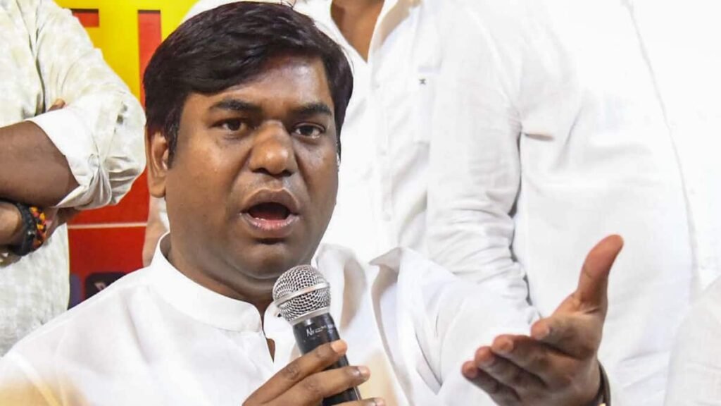 बिहार:-प्रीमियम-पेट्रोल-के-दाम-बढ़ने-पर-मुकेश-सहनी-की-प्रतिक्रिया,-सरकार-से-कहा-‘तत्काल…’