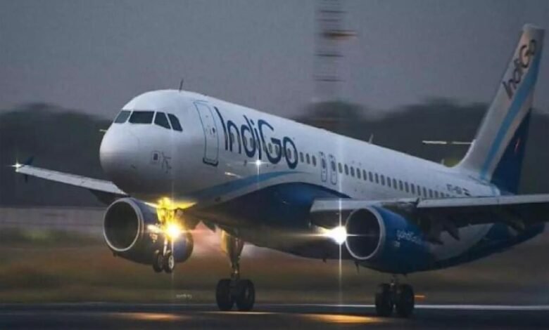dgca-के-आदेश-पर-बवाल,-इंडिगो-और-एअर-इंडिया-ने-विरोध-जताया,-टिकट-महंगे-होने-की-दी-चेतावनी