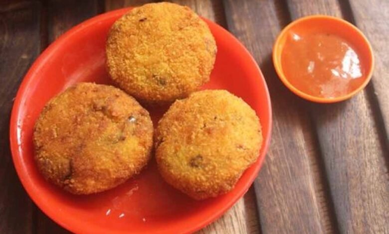 झटपट-बनाएं-क्रिस्पी-सूजी-कटलेट-–-इतना-टेस्टी-कि-बार-बार-खाने-का-मन-करेगा!