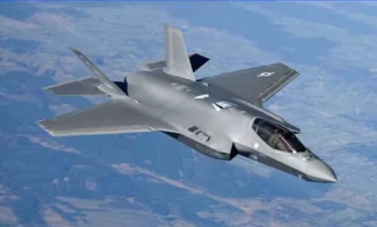 f-35-के-बाद-अब-f-15-पर-निशाना:-होर्मुज-के-पास-ईरान-की-आक्रामक-कार्रवाई