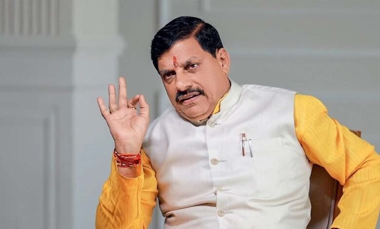 सवा-दो-साल-में-18-आईएएस-आईपीएस-पर-एक्शन,-प्रशासनिक-लापरवाही-पर-सीएम-मोहन-ने-लिया-सख्त-फैसला