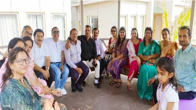 रंग,-उमंग-और-भाईचारे-के-साथ-मनी-होली:-जैन-श्वेताम्बर-सोशल-ग्रुप-का-भव्य-आयोजन