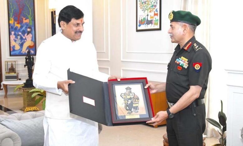 प्रदेशवासियों-को-सेना-की-समृद्ध-विरासत-से-परिचित-कराना-जरूरी,-युवाओं-को-सेना-में-शामिल-होने-के-लिए-प्रेरित-करें:cm-यादव