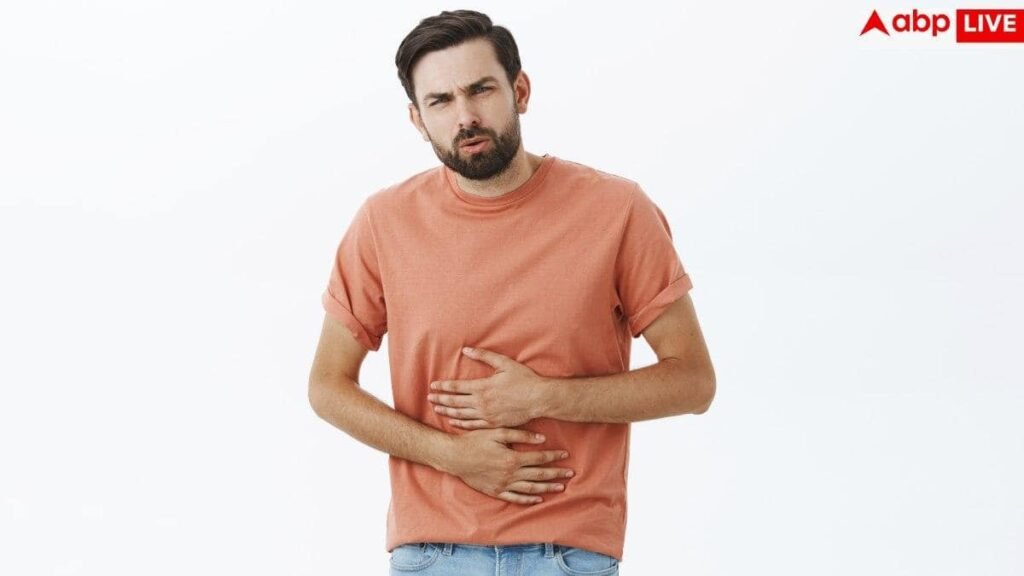 colon-cancer-symptoms:-युवा-हैं-और-शरीर-में-दिख-रहे-ये-5-साइलेंट-लक्षण-तो-हो-जाएं-अलर्ट,-वरना-यह-कैंसर-बना-लेगा-शिकार