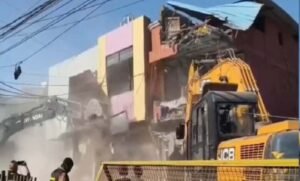 उज्जैन-में-गरजा-बुलडोजर!-16-अवैध-निर्माण-ध्वस्त,-uda-की-बड़ी-कार्रवाई-से-मचा-हड़कंप