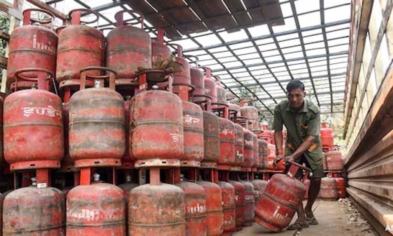 प्रदेश-में-lpg-गैस-सिलेंडर-वितरण-के-लिए-नई-गाइडलाइन-जारी,-तय-किया-गया-नया-कोटा