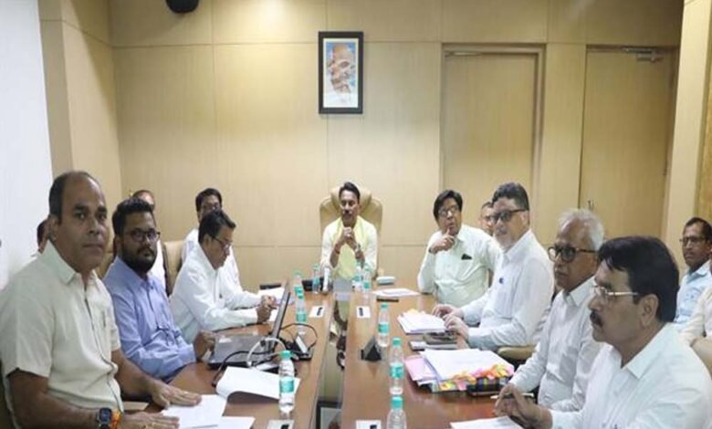 सिंचाई-परियोजनाओं-को-निर्धारित-समय-अवधि-में-पूरी-गुणवत्ता-के-साथ-पूर्ण-करें-:-मंत्री-सिलावट