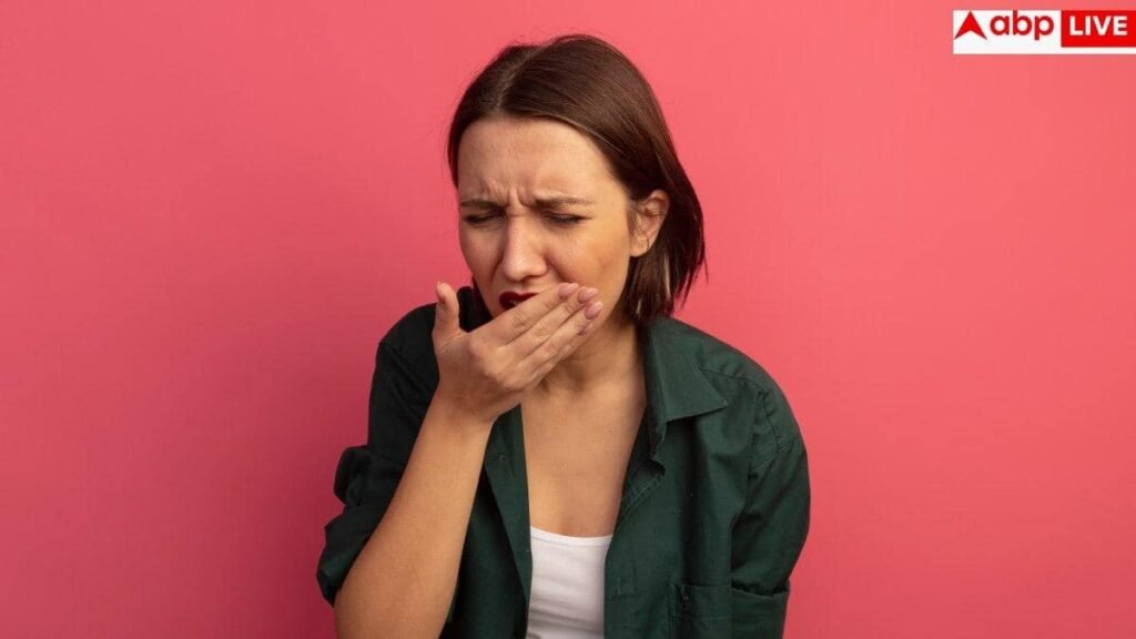 dry-mouth-in-the-morning:-सुबह-उठते-ही-सूख-रहा-है-मुंह-और-आ-रही-है-बदबू?-शरीर-के-अंदर-छिपी-है-यह-बड़ी-गड़बड़