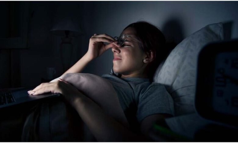 नींद-की-कमी-से-लेकर-स्क्रीन-टाइम-तक:-न्यूरोलॉजिस्ट-ने-बताए-मिर्गी-के-6-बड़े-ट्रिगर