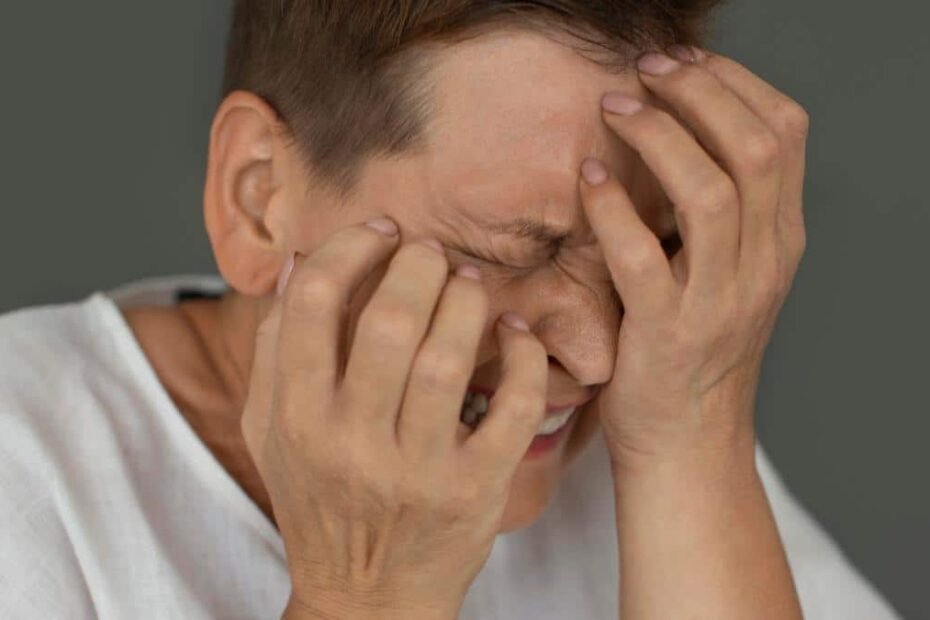 stroke-risk:-सावधान!-स्ट्रोक-आने-से-हफ्तों-पहले-शरीर-देता-है-ये-5-वॉर्निंग-सिग्नल,-न-करें-नजरअंदाज