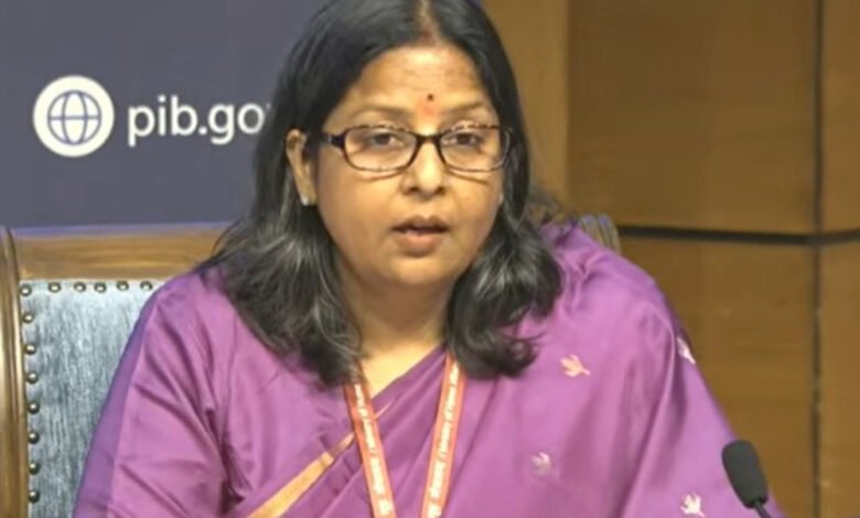 देश-में-पेट्रोल-डीजल-की-नहीं-कोई-कमी,-lpg-ऑनलाइन-बुकिंग-92%-तक-पहुंची:-पेट्रोलियम-मंत्रालय