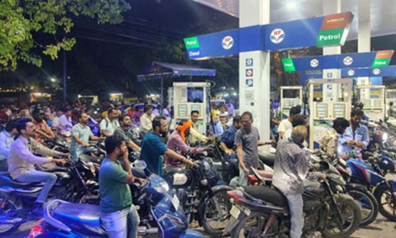 इंदौर-जिले-में-पेट्रोल-और-डीजल-का-पर्याप्त-स्टॉक,-प्रशासन-का-ऐलान,-पंपों-पर-किया-जाएगा-अनाउंसमेंट