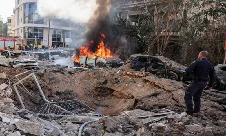 अबू-धाबी-पर-ईरान-का-मिसाइल-हमला,-मलबा-गिरने-से-भारतीय-नागरिक-की-मौत