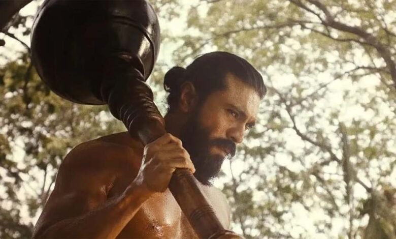 राम-चरण-के-बर्थडे-पर-‘पेड्डी-पहलवान’-लुक-का-धमाका