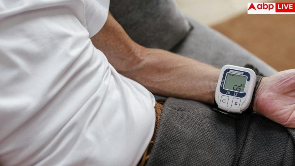 isometric-exercise:-क्या-होती-है-आइसोमेट्रिक-एक्सरसाइज,-हाई-ब्लड-प्रेशर-के-मरीजों-के-लिए-यह-कितनी-फायदेमंद?