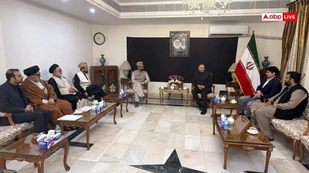 jammu-kashmir-news:-ईरानी-दूतावास-पहुंचे-मीरवाइज-उमर-फारूक,-अयातुल्लाह-खामेनेई-को-दी-श्रद्धांजलि