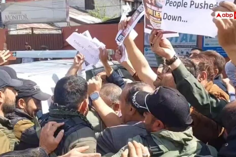 srinagar-news:-pdp-का-श्रीनगर-में-प्रदर्शन,-बढ़ते-टैक्स-और-बिजली-पानी-शुल्क-के-खिलाफ-उठाई-आवाज