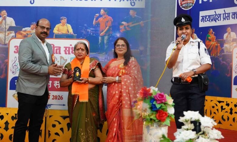 मिले-सुर-मेरा-तुम्हारा-—-सुरों-से-सजी-एक-अविस्मरणीय-संगीत-संध्या….