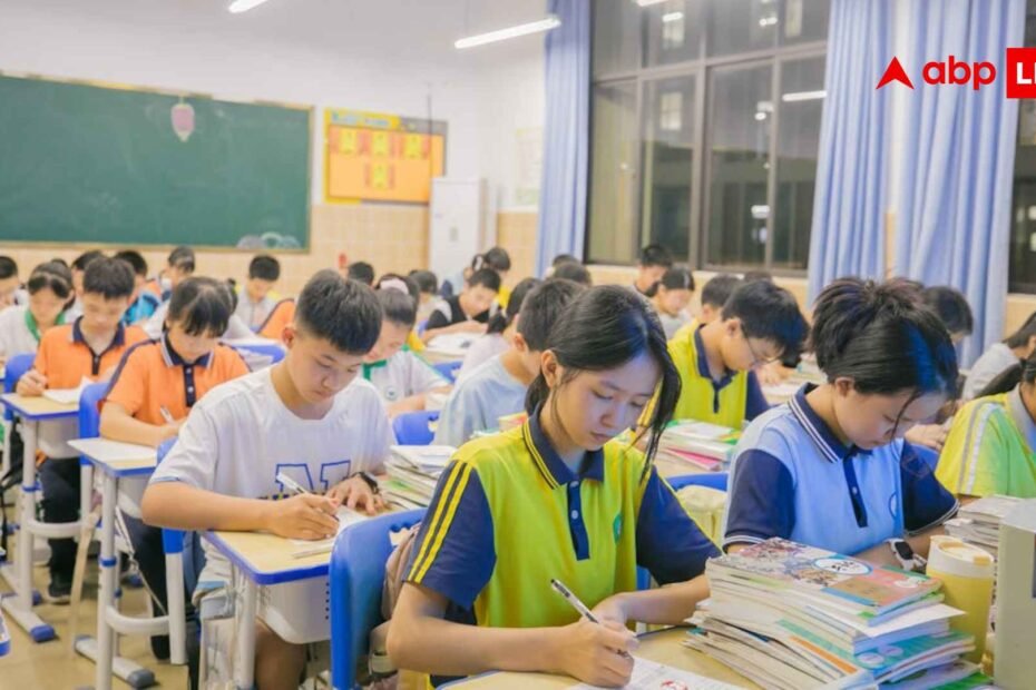 middle-east-cbse-board-result-2026:-हाइब्रिड-इवैल्यूशन-सिस्टम-के-जरिए-मिडिल-ईस्ट-के-बच्चों-को-पास-करेगा-cbse,-जानें-कैसे-मिलेंगे-नंबर?