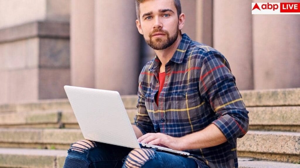 laptop-on-lap-male-fertility:-क्या-लैपटॉप-गोद-में-रखकर-काम-करने-से-नामर्द-हो-जाते-हैं-पुरुष,-जानें-क्या-कहते-हैं-एक्सपर्ट?